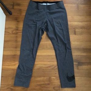 Nike cropped leggings